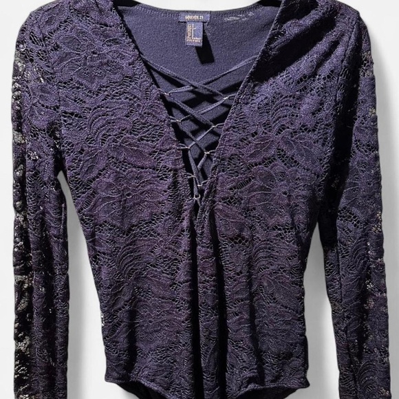 Forever 21 Black Sheer floral Lace Longsleeve Bodysuit size Small Whimsigoth - Picture 8 of 8